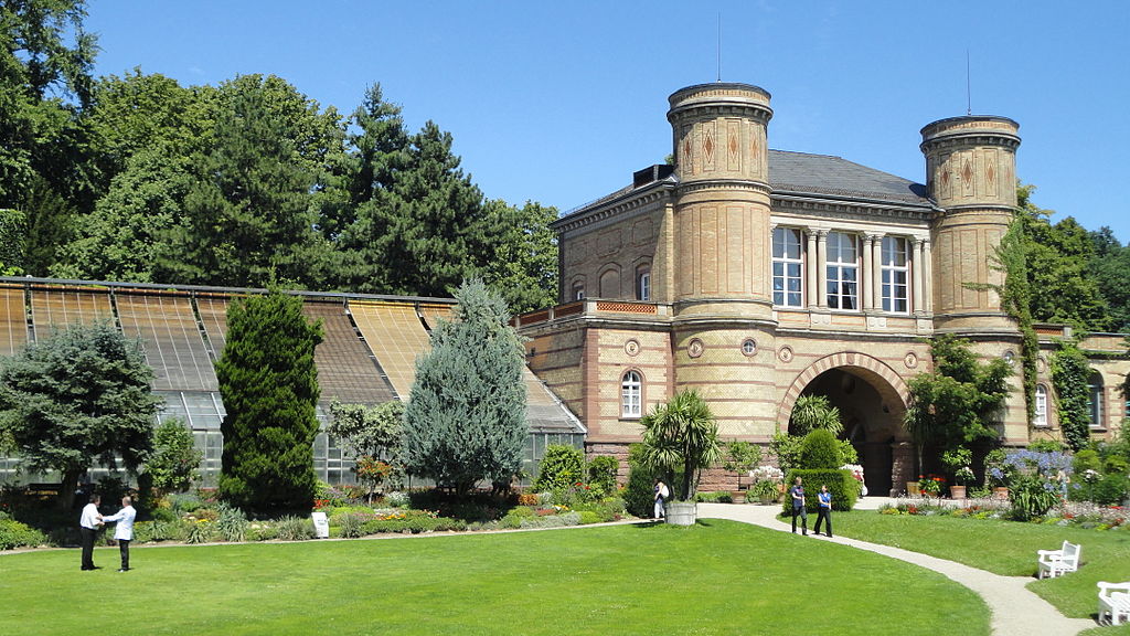 Auf dem Bild ist der Botanische Garten Karlsruhe zu sehen