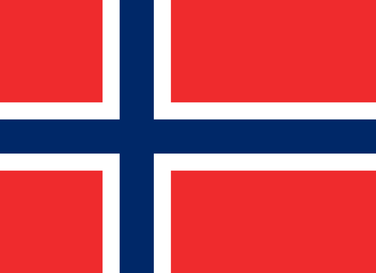 Auf dem Bild ist die Norwegische Flagge. Die Flagge ist blau. Auf der Flagge ist ein gelbes Kreuz