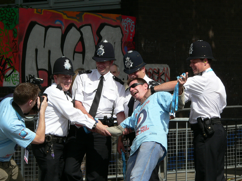 Datei:Notting-Hill-Karneval-Polizei.jpg
