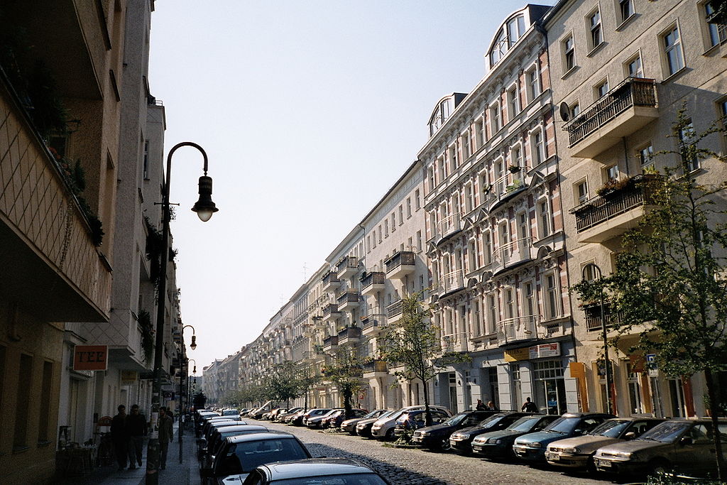 Nachher - Auf dem Bild ist die Mainzer Straße in Berlin vom Jahr 2006 zu sehen